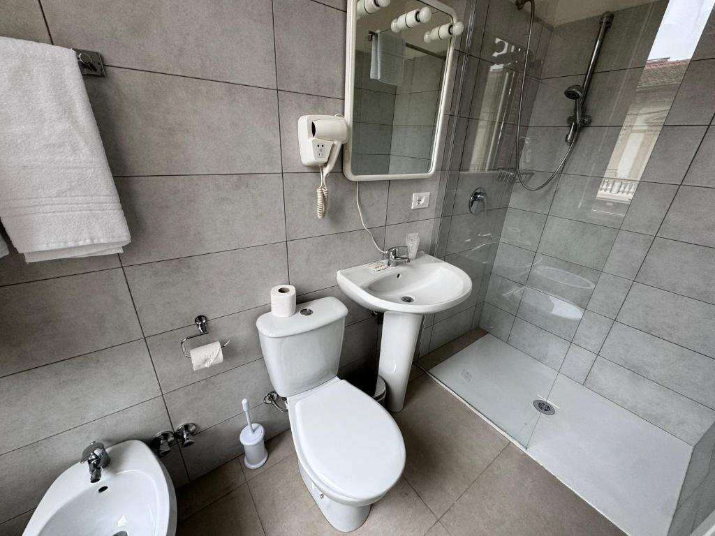 Koupelna v ubytování Hotel Ely