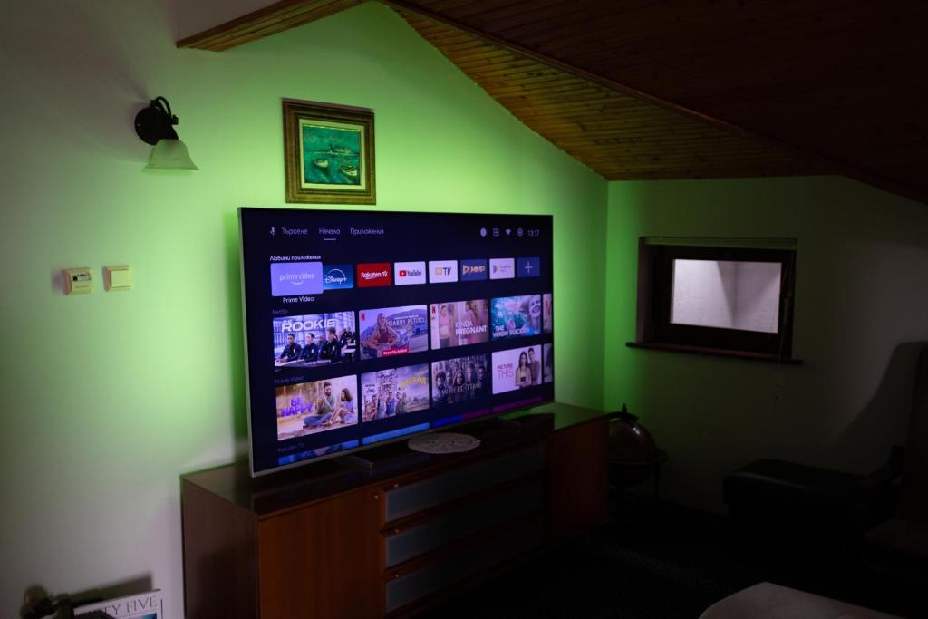 TV a/nebo společenská místnost v ubytování Boutique Hotel St. Stefan