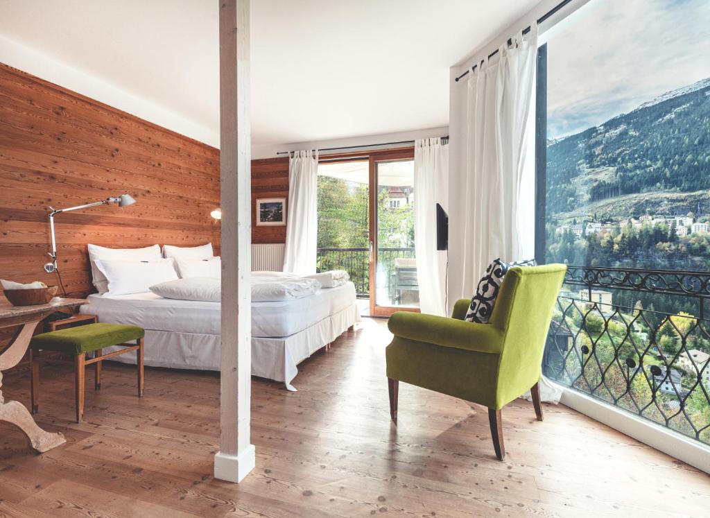 Voodi või voodid majutusasutuse Alpine Spa Hotel Haus Hirt toas
