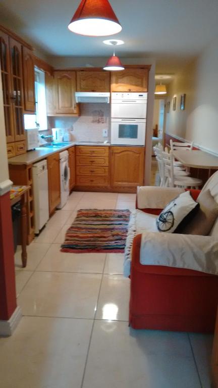 Kuchyň nebo kuchyňský kout v ubytování Corrib View Guesthouse h91rr72