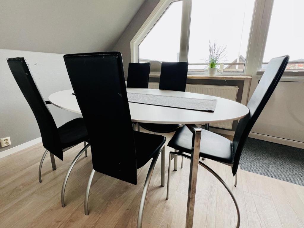 Fotografie z fotogalerie ubytování Penthouse-lägenhet med två sovrum & terass med havsutsikt v destinaci Mölle