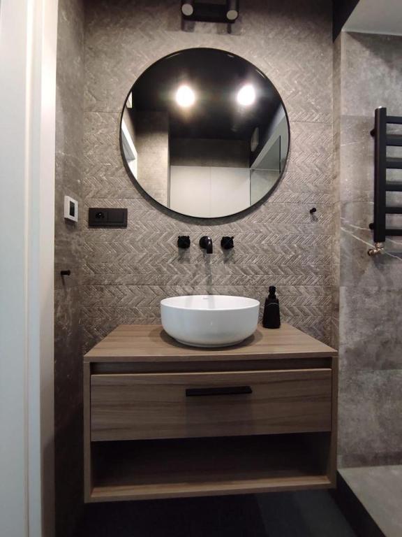 Kúpeľňa v ubytovaní Easy Rent Apartments - Unia Art Residence 83