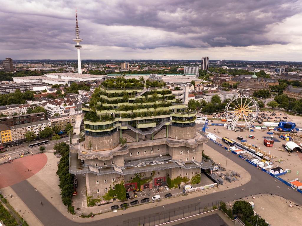 REVERB by Hard Rock Hamburg - Resim 1