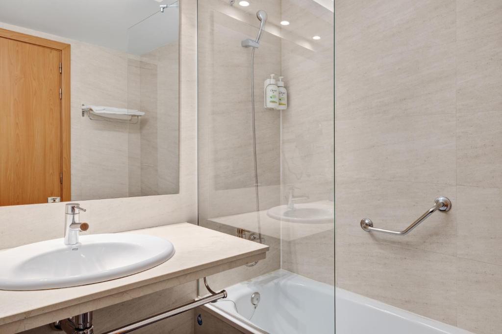 Koupelna v ubytování B&B HOTEL Tarragona Valls