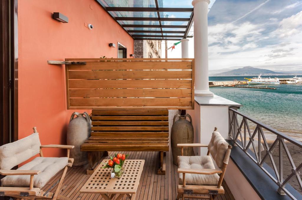 Yacht Club Capo Cervo Suites B&B - 5