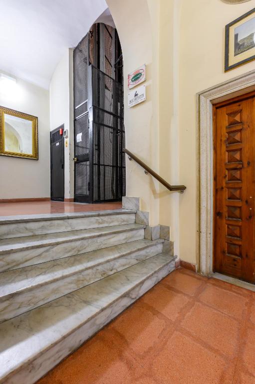 Zdjęcie z galerii obiektu Crosti Apartments w Rzymie
