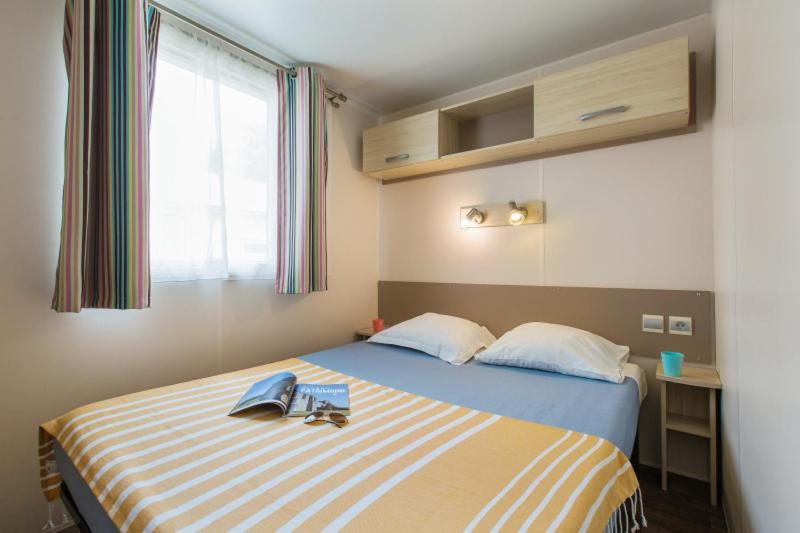 Postel nebo postele na pokoji v ubytování Resort Top TV 6 Pers