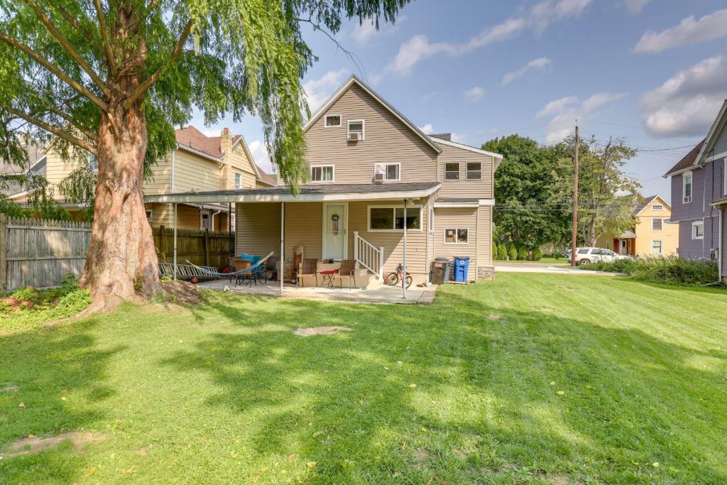 Little Piece of Heaven Rental Near Dtwn Corning! - Appartement