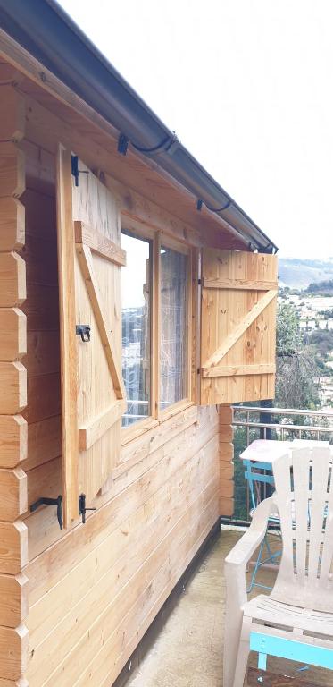 Balkón nebo terasa v ubytování Mini châlet vue mer