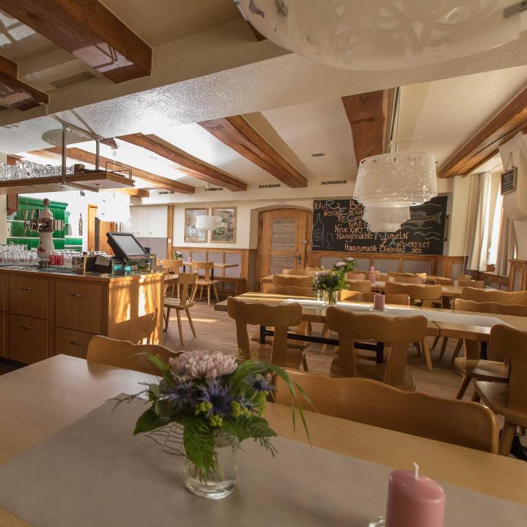 Restaurace v ubytování Gasthaus Rössli