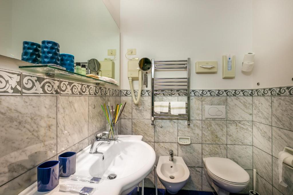 Koupelna v ubytování Hotel Collodi Firenze