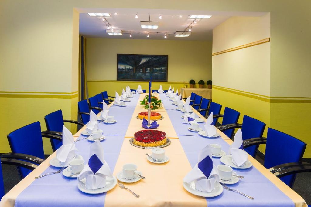 Hotel Am Terrassenufer - Resim 8