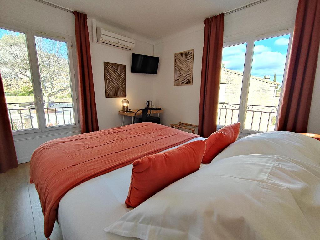 Uma cama ou camas num quarto em Vilajoun