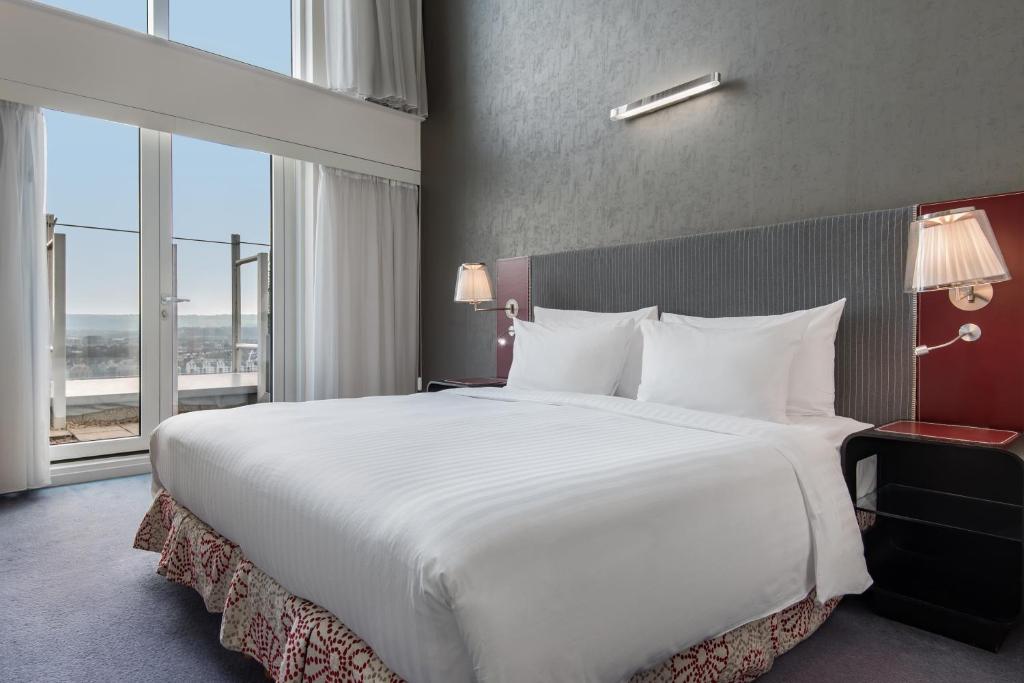 Postel nebo postele na pokoji v ubytování Radisson Blu Hotel, Bristol