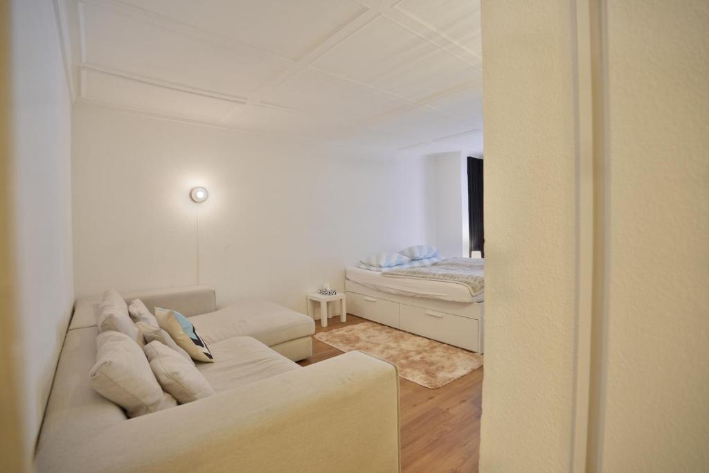 Cozy City Center, 4 bedroom- 120sq, 5min walk to Main Station - Resim 21