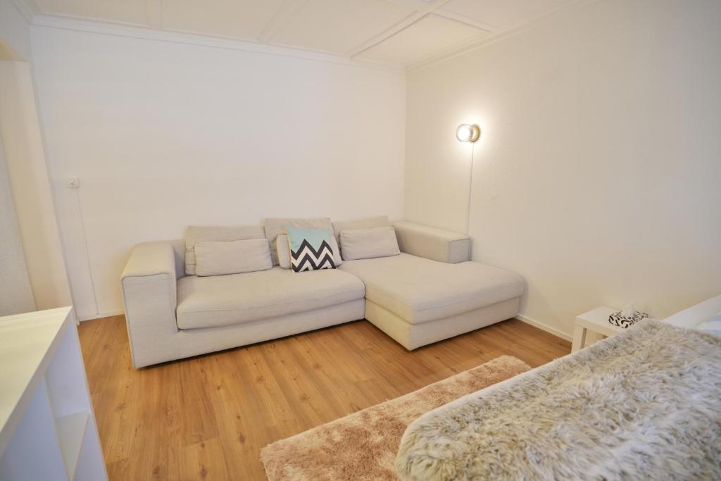 Cozy City Center, 4 bedroom- 120sq, 5min walk to Main Station - Resim 22