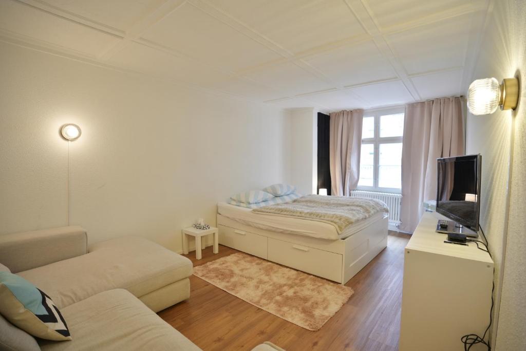 Cozy City Center, 4 bedroom- 120sq, 5min walk to Main Station - Resim 1