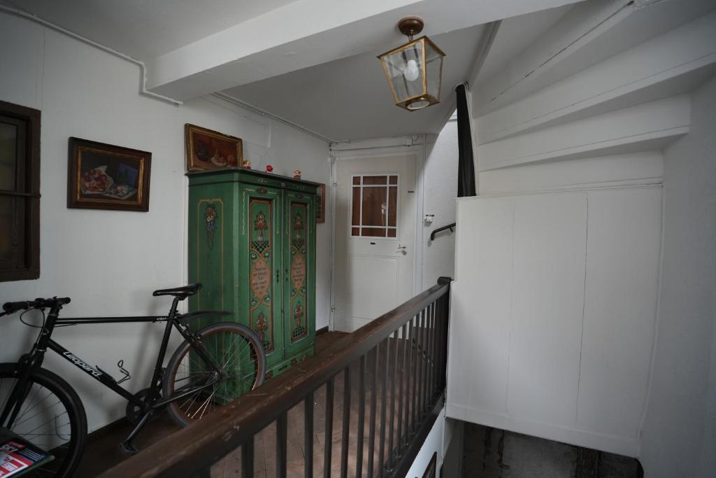 Cozy City Center, 4 bedroom- 120sq, 5min walk to Main Station - Resim 44