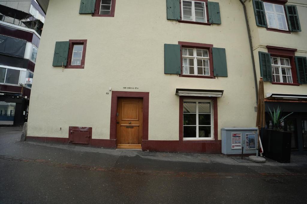 Cozy City Center, 4 bedroom- 120sq, 5min walk to Main Station - Resim 45