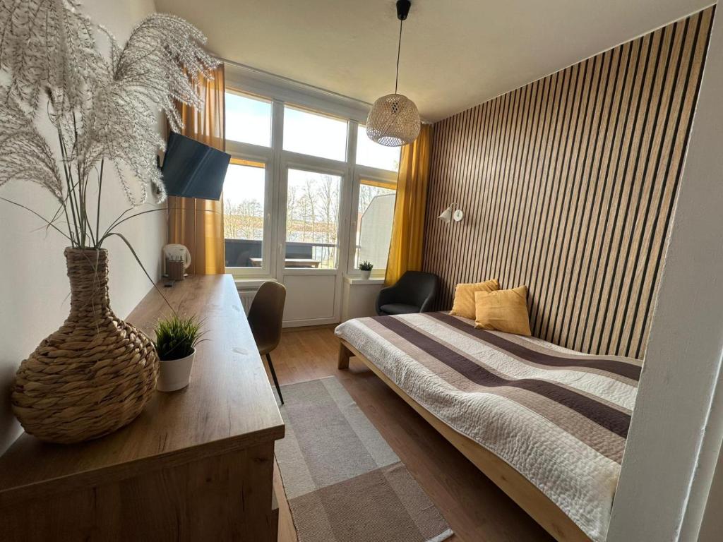 KAMERALNY przy promenadzie - pokoje - Habitación Doble Con Vista Al Lago