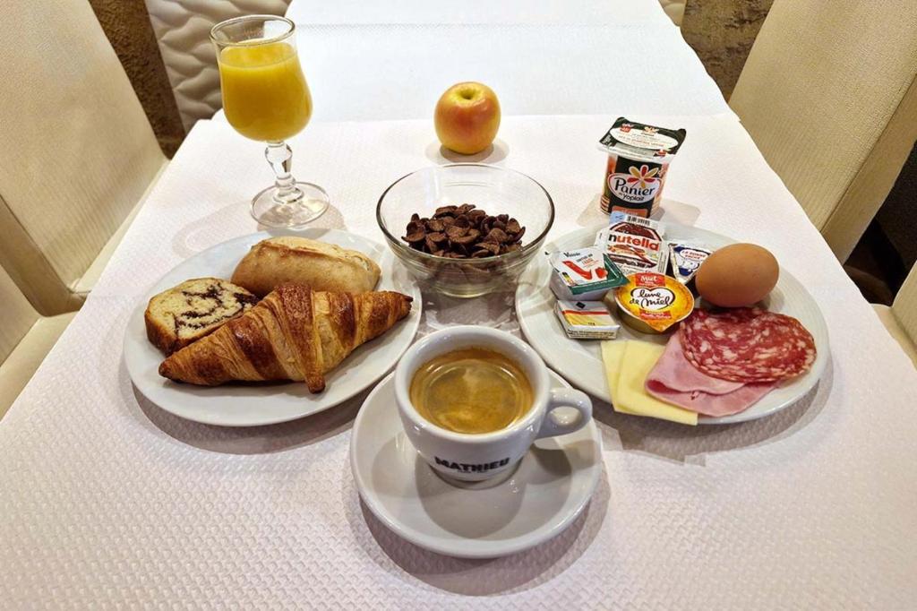 Hôtel du Mont Blanc - Resim 4