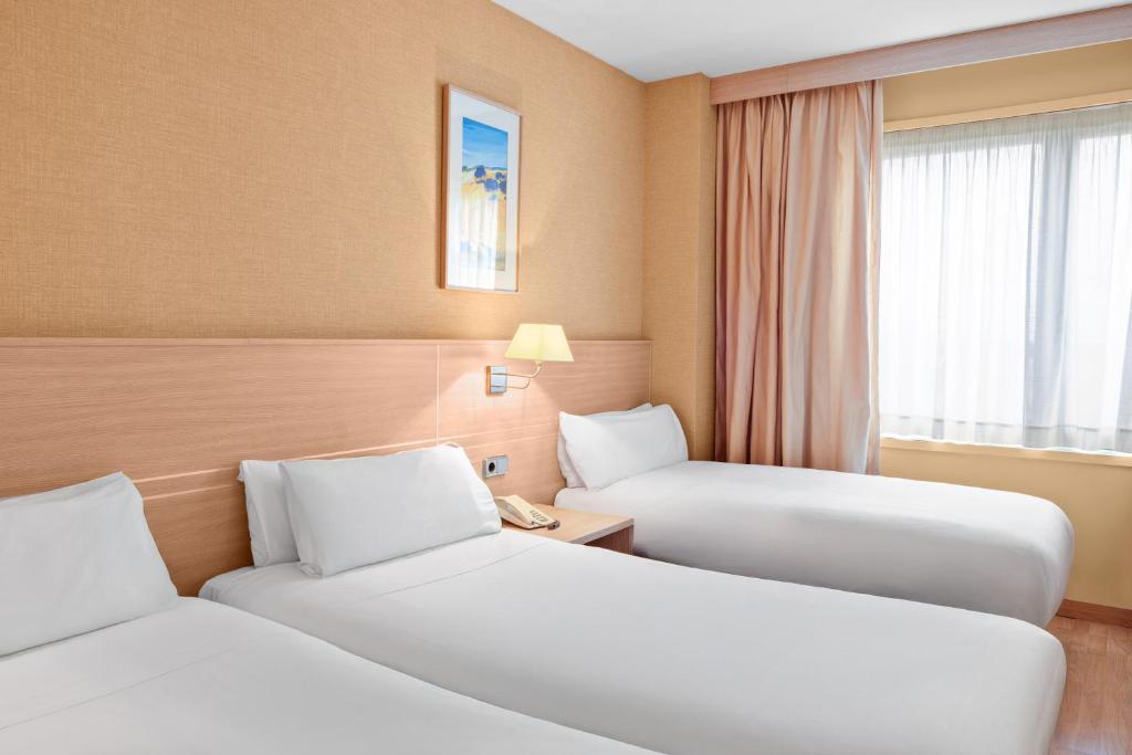 B&B HOTEL Tarragona Valls - Habitación Triple