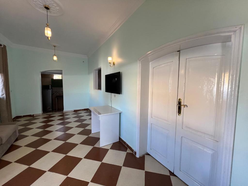 TV a/nebo společenská místnost v ubytování Manzzel Dahab Hostel
