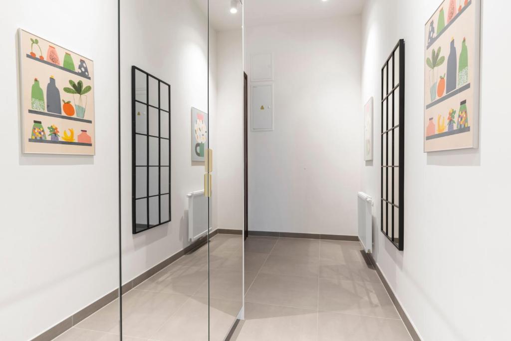 Visit Oomph Apartments - 13