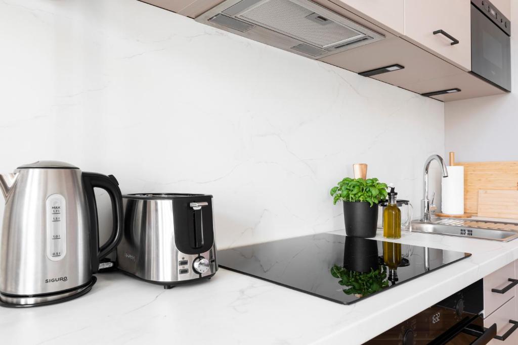 Visit Oomph Apartments - 11