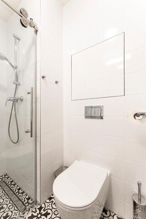 Visit Oomph Apartments - 12