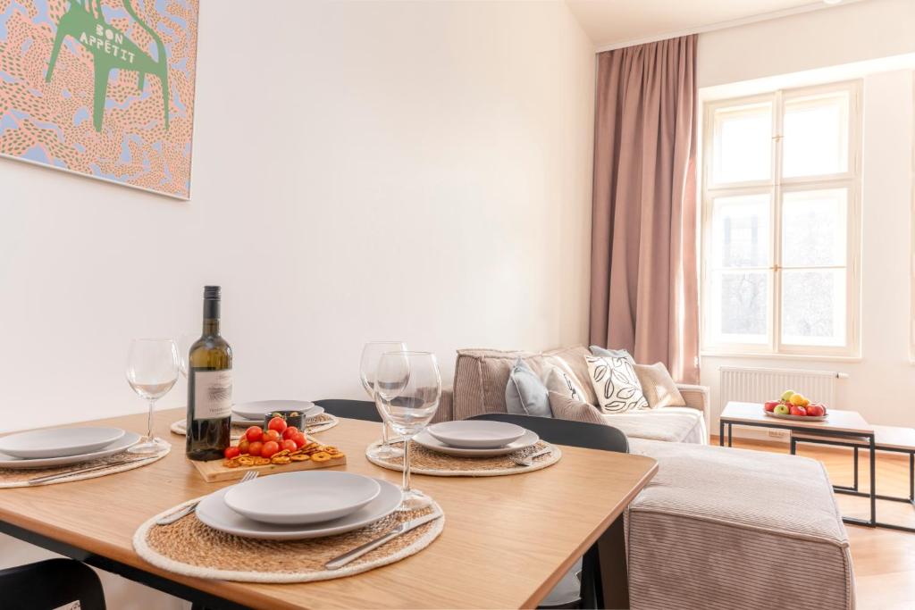 Visit Oomph Apartments - 10