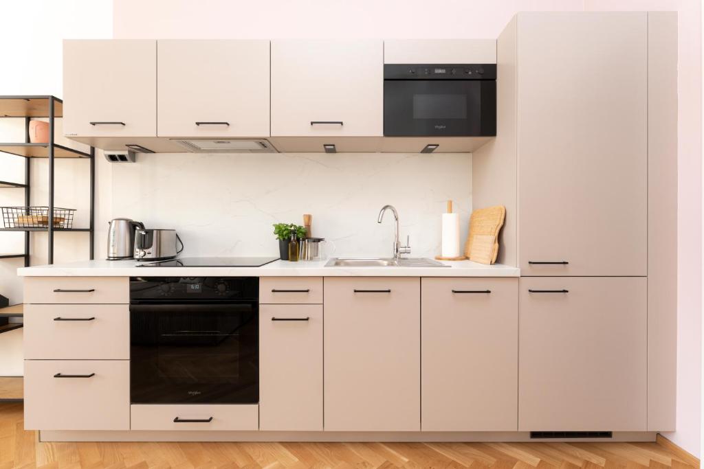 Visit Oomph Apartments - 2