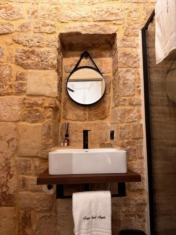 Koupelna v ubytování Borgo Sant Angelo
