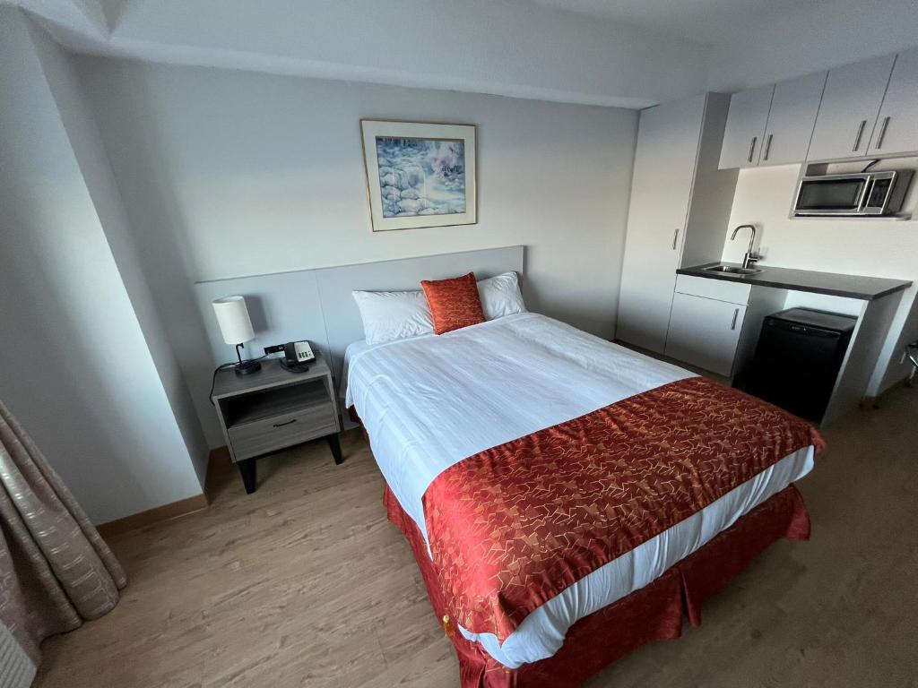 The Lodge Inn - Resim 9