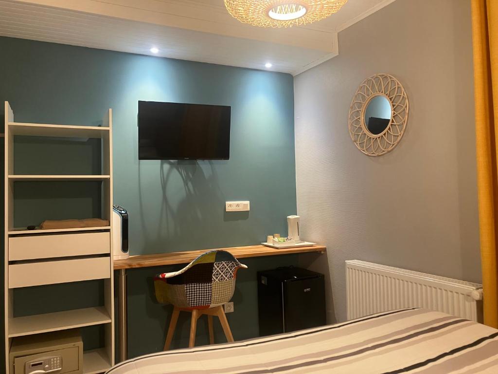 Logis Hôtel du Nord - Chambre Double Avec Salle De Bains Privative