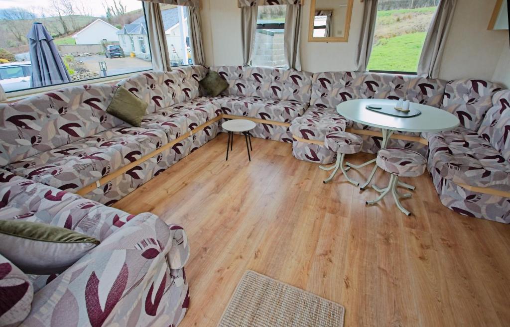 Posezení v ubytování Ella Rose Mobile Home