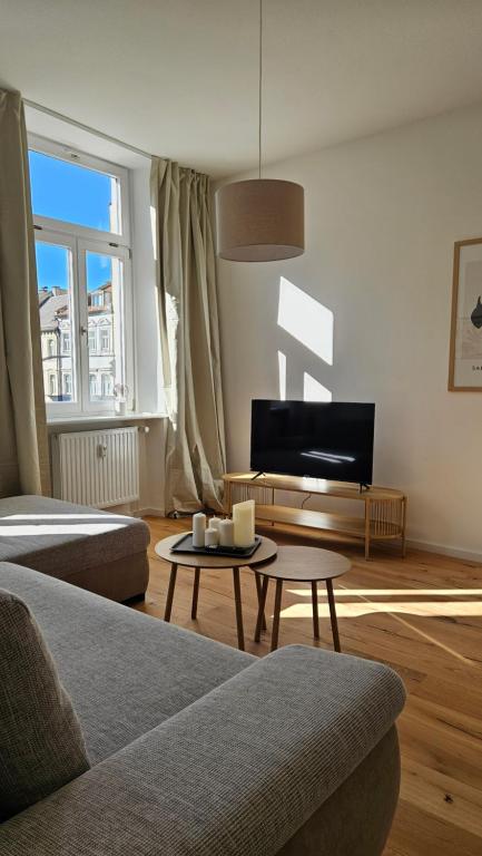 TV a/nebo společenská místnost v ubytování Apartment Lu16 Two Bamberg - modern, zentral mit Terrasse