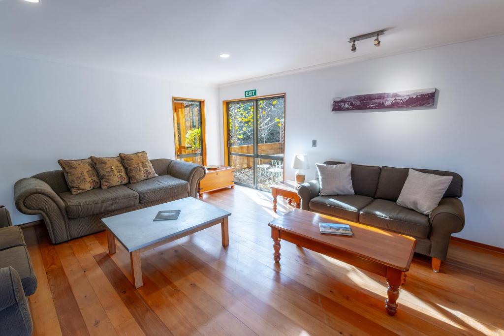 Wanaka Springs Lodge - Resim 38