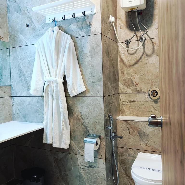 Koupelna v ubytování Hotel Fun Regency Vitthalapur Gujarat