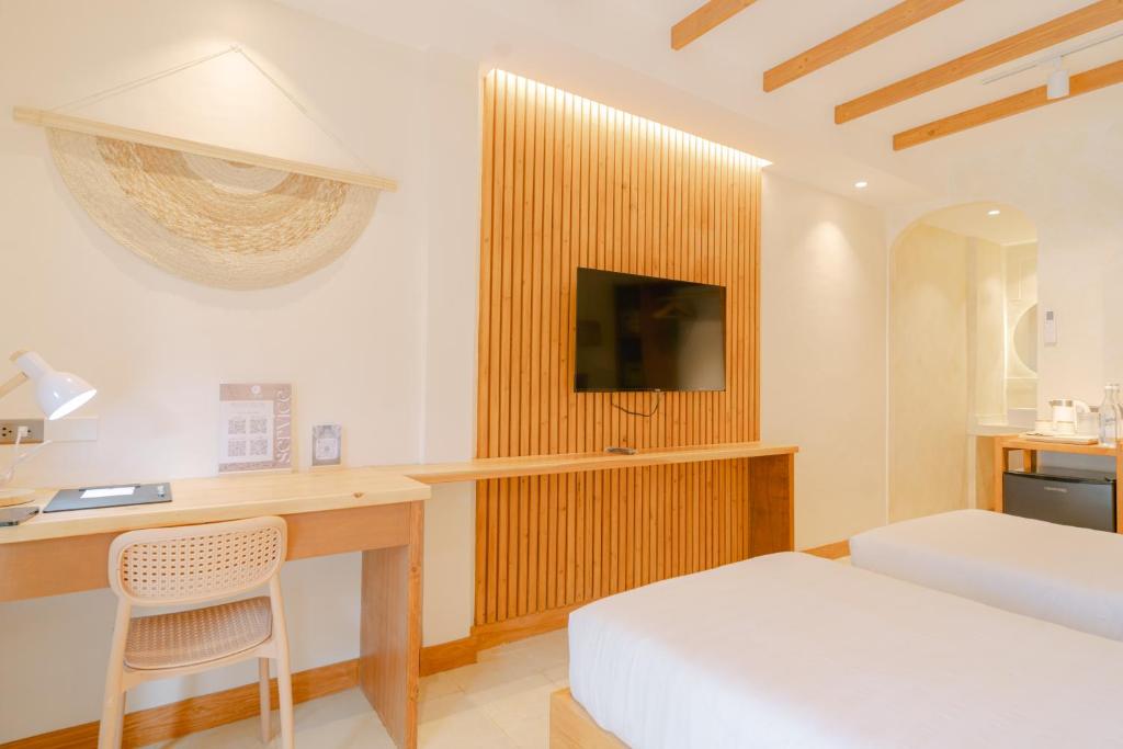 TV a/nebo společenská místnost v ubytování LEUX Hotel Alona Panglao
