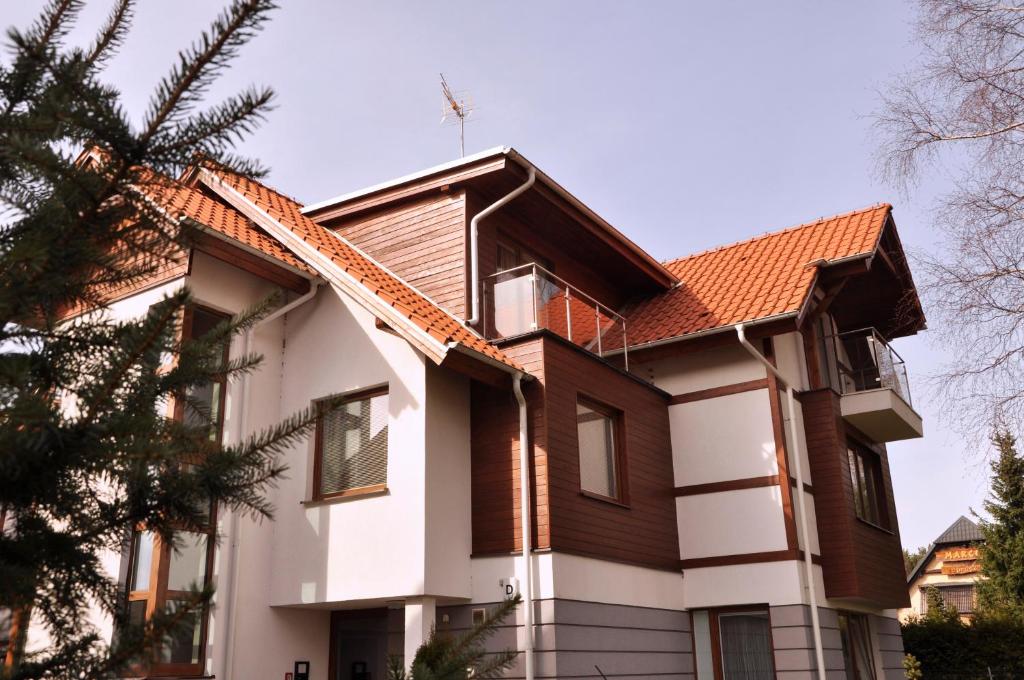 Budova, v ktorej sa apartmán nachádza