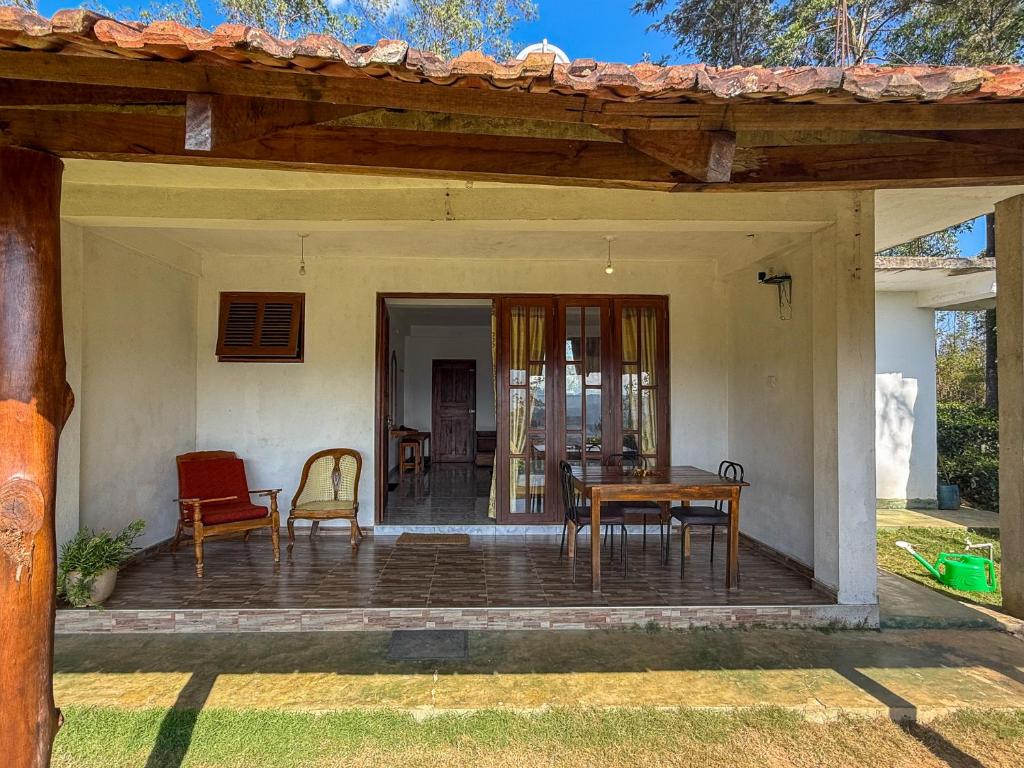 Balkón nebo terasa v ubytování Ella Mountain Palace