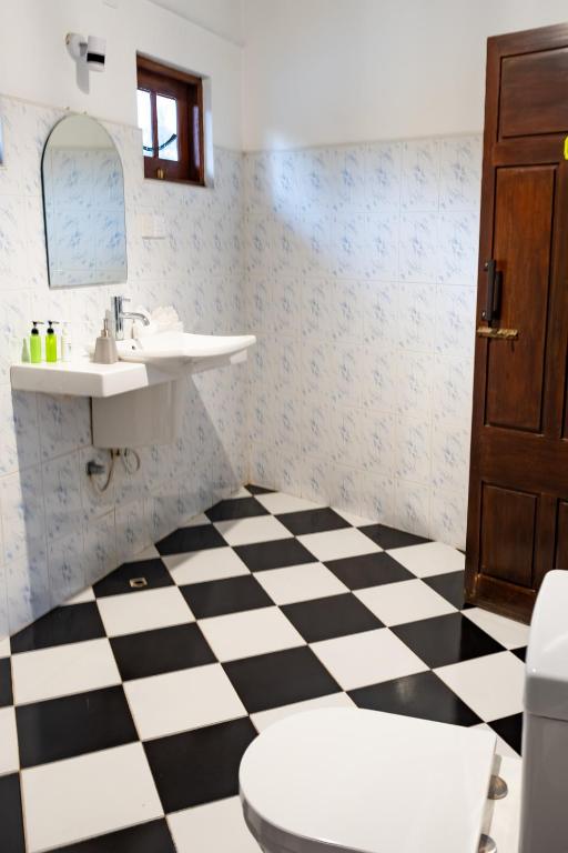 Serenity Beach Cabanas - 16