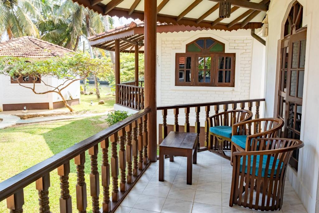 Serenity Beach Cabanas - 18