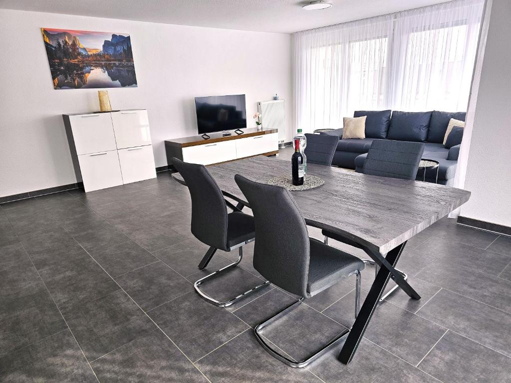 Μια τηλεόραση ή/και κέντρο ψυχαγωγίας στο MY HOME 35 Nr 9