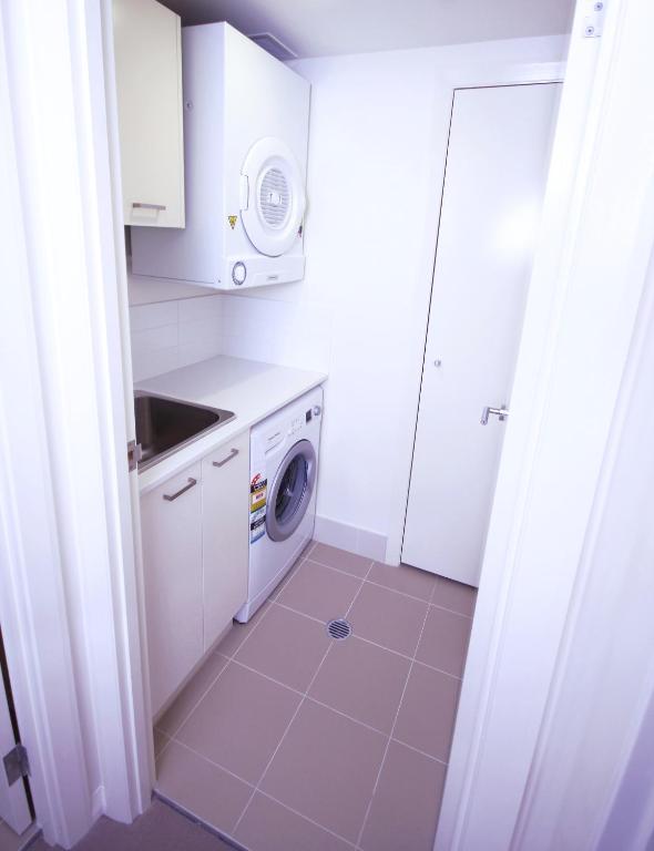 Domain Serviced Apartments - Resim 15