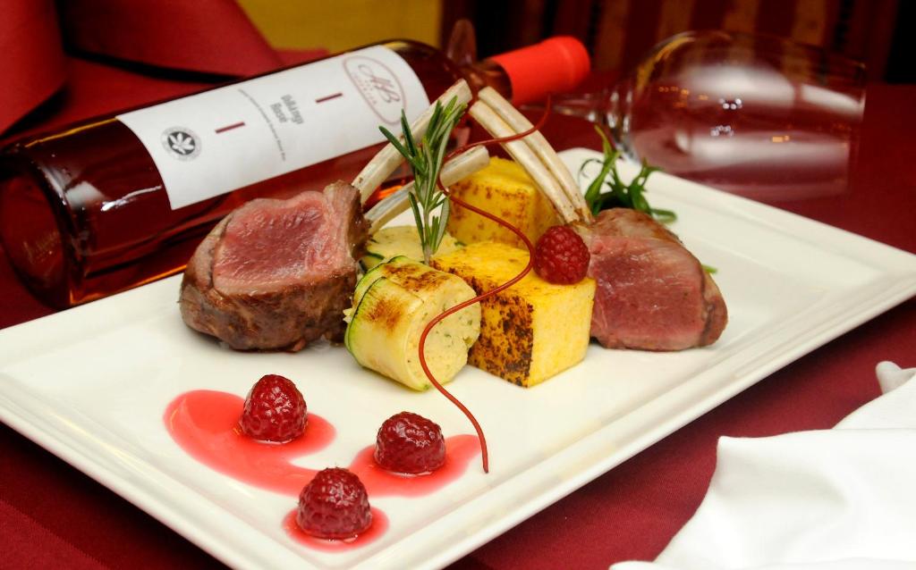 Benczur Hotel - Resim 44