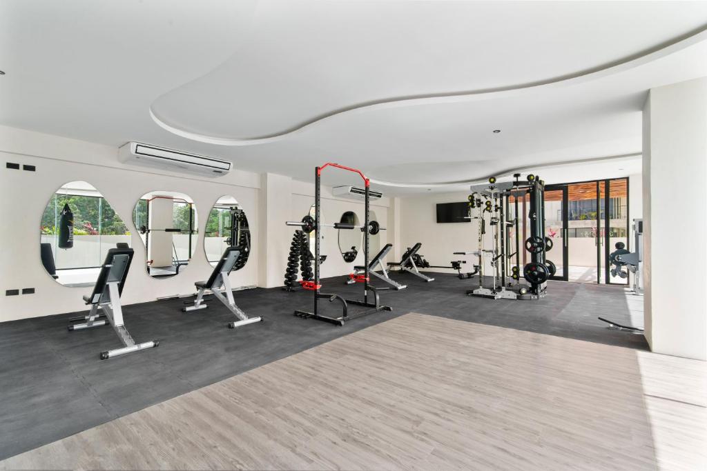 Palestra o centro fitness di Guest INN Home - Elements Suites