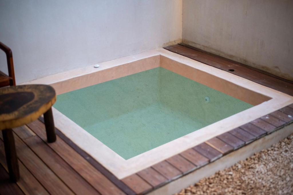 Piscina di Guest INN Home - Elements Suites o nelle vicinanze