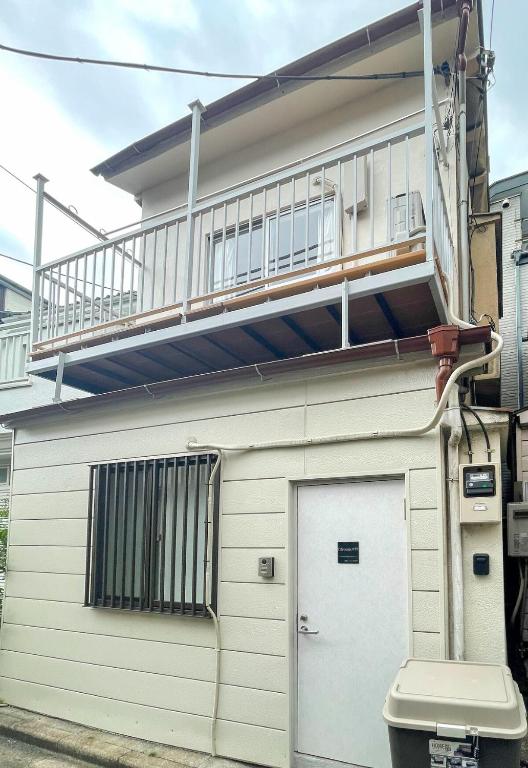 Balkón nebo terasa v ubytování 016T Y's INN 中野 東中野駅徒歩9分 新宿まで直通4分 1ldk戸建 コンビニそば 衛生的キッチン カップル向き
